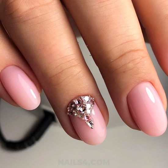 Girly Simple Manicure Trend - dreamy, style, nailswag